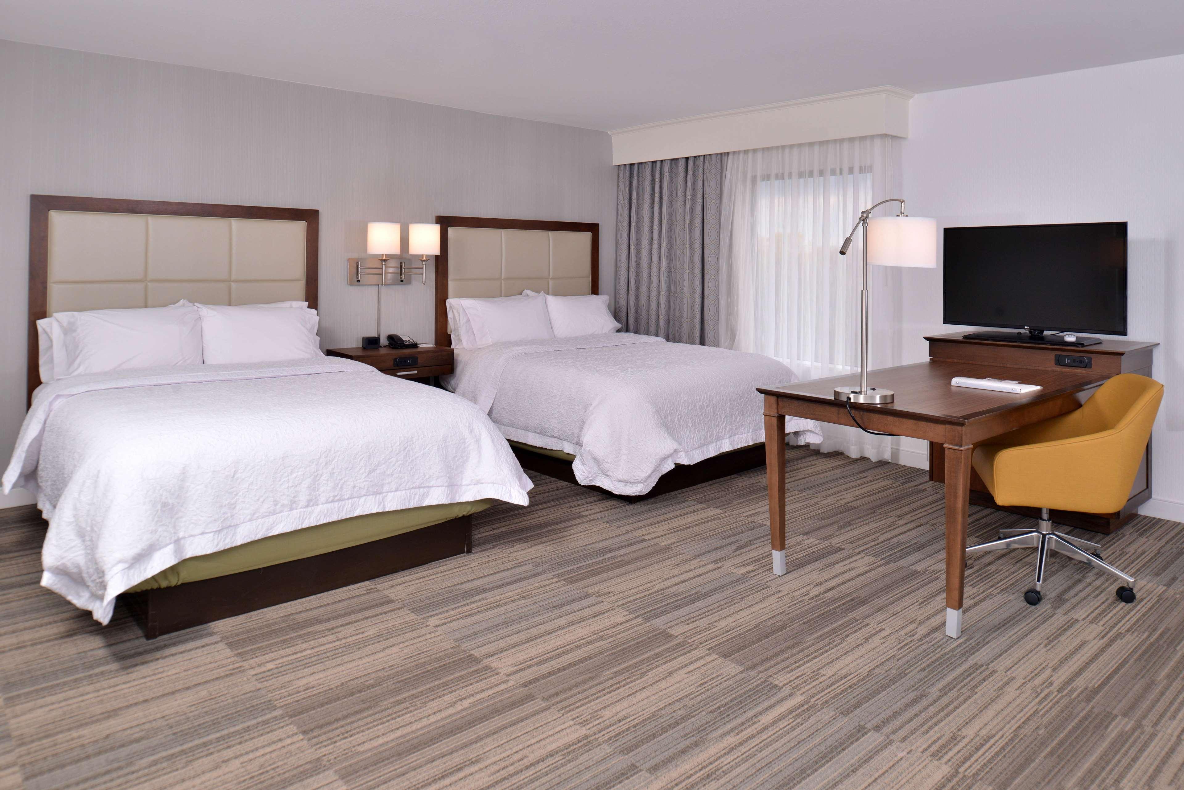 Hampton Inn & Suites Ann Arbor West Екстериор снимка