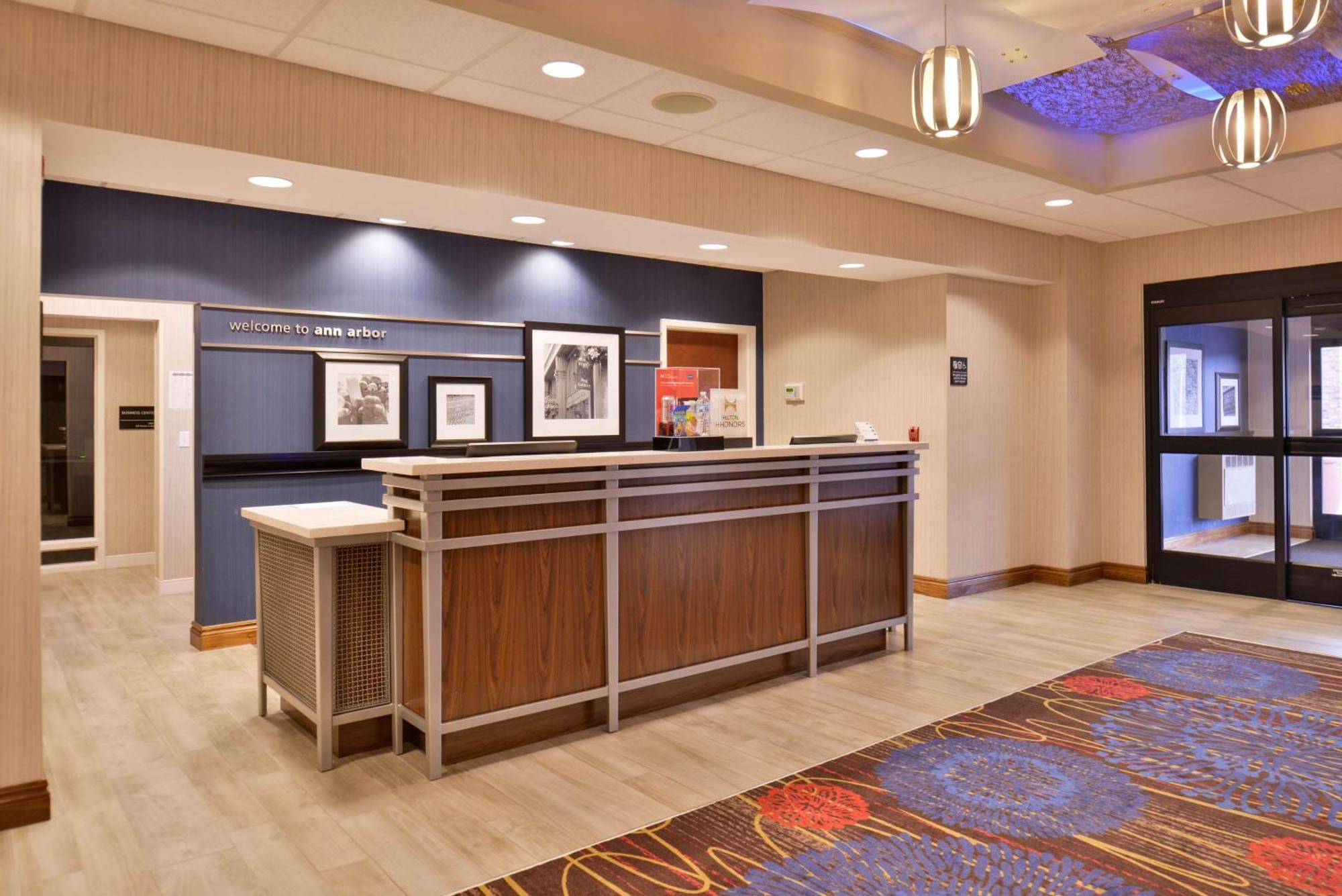 Hampton Inn & Suites Ann Arbor West Екстериор снимка